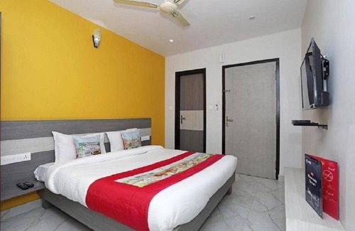 Gopalbari Hotel | Budget Comfy stay near Rail-station Jaipur @ city heart