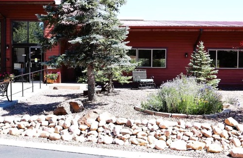 Pinetop Condo | Budget-Friendly Mountain Getaway in Pinehill, AZ