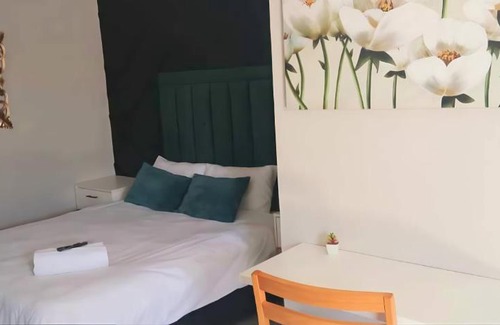 Swakopmund House | Budget Friendly And Modern Private Rooms