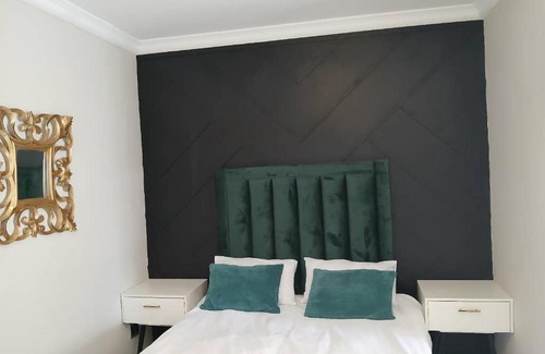 Swakopmund House | Budget Friendly And Modern Private Rooms