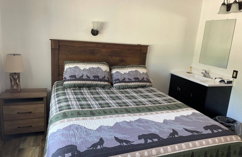 Deadwood Hotel | Budget Friendly Room 108 - Pet Friendly