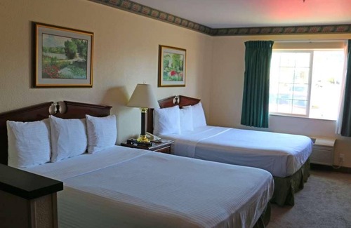 Kelso House | Budget-Friendly Stay in GuestHouse Kelso Longview! 3 Great Units, Free Parking