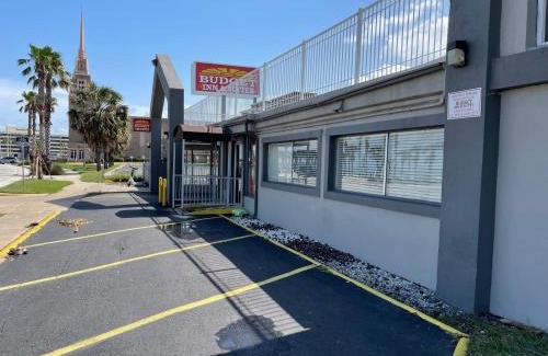 Central City Hotel | Budget Inn and Suites Corpus Christi