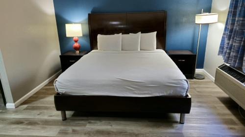 Barnesville Hotel | Budget Inn, Hwy 41