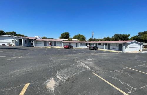 Madill Hotel | Budget Inn Madill