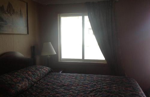 Chemult Hotel | Budget Inn Motel Chemult