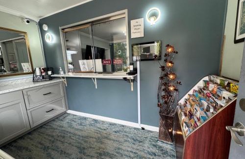 Thornhill Hotel | Budget Inn Orange