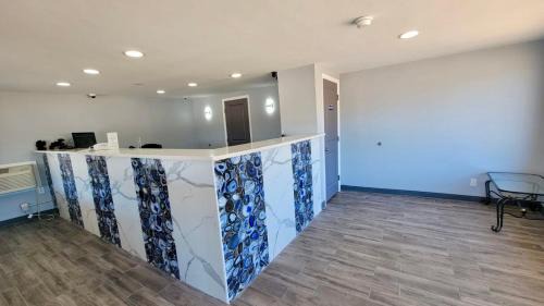 East Florence Hotel | Budget Inn & Suites