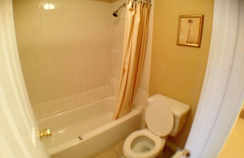 Georgian Acres Hotel | Budget Inn
