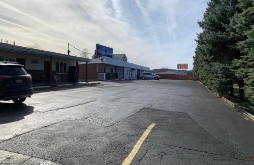 Rostraver Hotel | Budget Inn