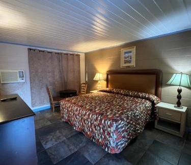 Eustis Hotel | Budget Inn