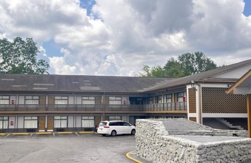 Jasper Hotel | Budget Inn
