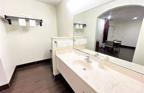 Northport Hotel | Budget Inn