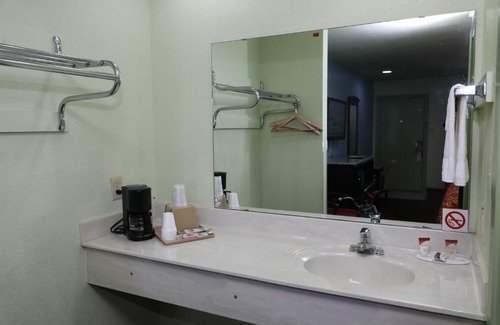 Stephenville Hotel | Budget Inn