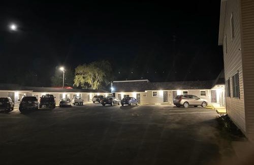 Armstrong Hotel | BUDGET MOTEL