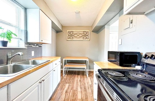 Central City Apartment | Budget-No Frills-1BDR+Central+Ext Stay Discounts