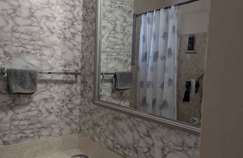 Estevan House | Budget Room for rent in my single house