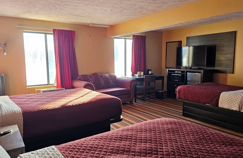 Fort Scott Hotel | Budgetel Inn and Suites