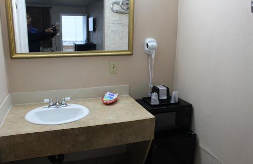Galloway Hotel | Budgetel Inn & Suites Atlantic City