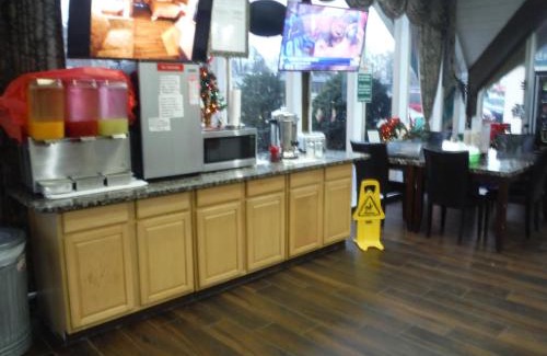 Grand Rapids Hotel | Budgetel Inn & Suites Hotel