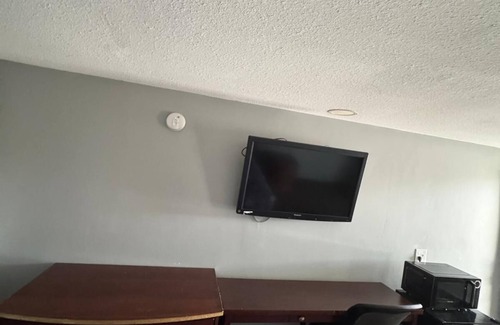 Columbus Hotel | Budgetel Inn & Suites