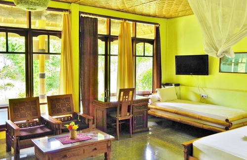 Maumere Bed & Breakfast | Budi Sun Resort