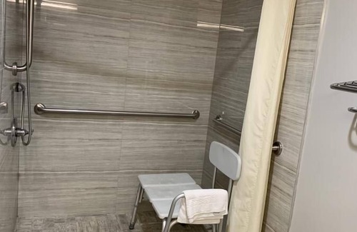 Northwest Anaheim Hotel | Buena Park Inn