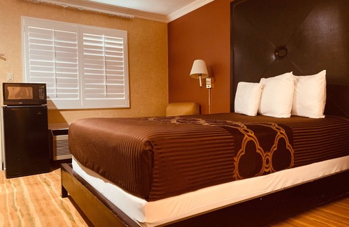 Northwest Anaheim Hotel | Buena Park Inn