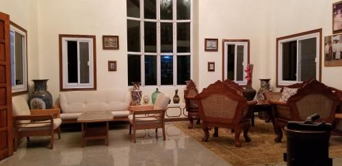 Tagudin Resort | Buenavista Family Inn