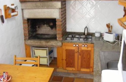 Bueu Cottage | Bueu: country holiday home - 1 room - 2/4 persons