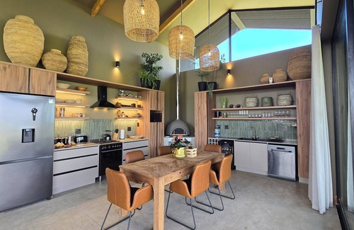George Cabin | Buff & Fellow Eco Cabins