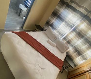 Dwarsloop Bed & Breakfast | Buffalo guest lodge