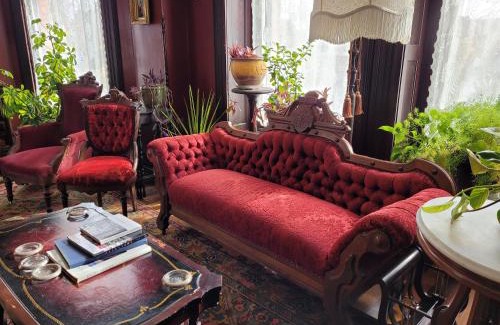 Downtown Buffalo Bed & Breakfast | Buffalo Harmony House