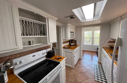 Medicine Park House | Buffalo House - Free Boat/Trailer parking