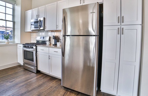 Buffalo Apartment | Buffalo/Niagara Colossal Condo-Monthly rates