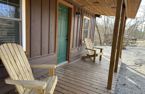 Bruno Cabin | Buffalo River RV Park & Campground Cabin 2