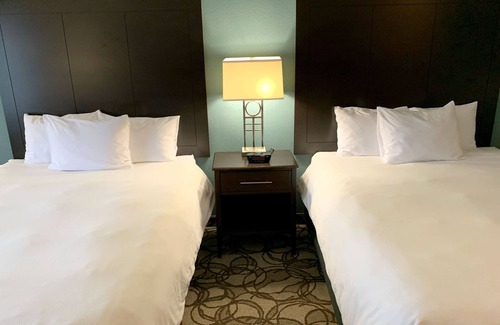 Miami Hotel | Buffalo Run Casino & Resort