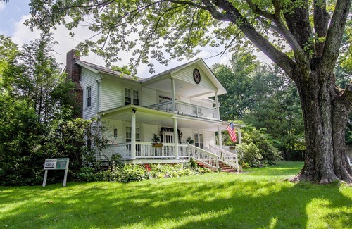 West Jefferson House | Buffalo Tavern Bed and Breakfast, President's Suite