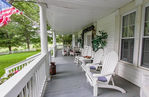 West Jefferson House | Buffalo Tavern Bed and Breakfast, President's Suite