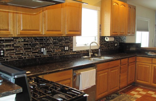 Spring Brook House | BuffaLove House with Huge yard, Games and Centrally Located!