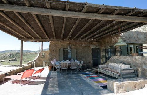 Ganema House | Bufo house 180 sea view - Serifians Residences