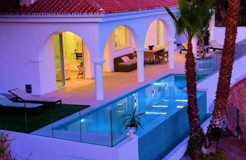 Torre de Benagalbon House | Buganvilla Comfortable holiday residence