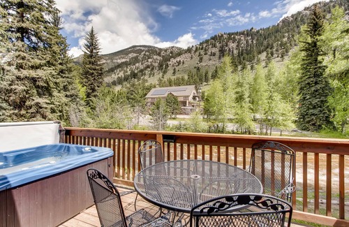 Fall River Estates Condo | Bugle Pointe A09 (HT)