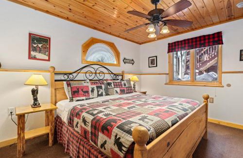 Fall River Estates Apartment | Bugle Pointe B16 by Estes Park Condos
