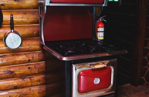 Mason Cabin | Build a fire, listen to trees/stream - Owner in the lodging industry for 30 yrs
