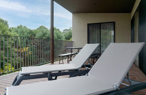 Kominato Onsen House | Building A SuiteWith pool terrace and sauna/Kamogawa City Chiba