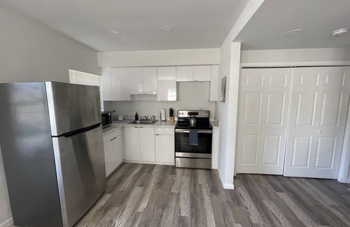 Coral Way Resort | Building next to CocoWalk & Brickell