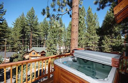 Montgomery Estates House | Built for Fun! Spacious Mountain Home with Massive Game Room, Pool Table!-.