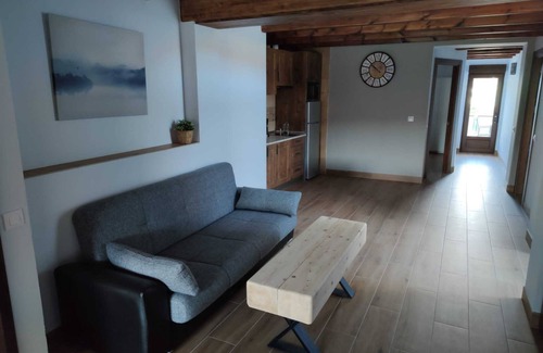 Buitrago del Lozoya Apartment | Buitrago Old Bridge ENCINA HOUSE