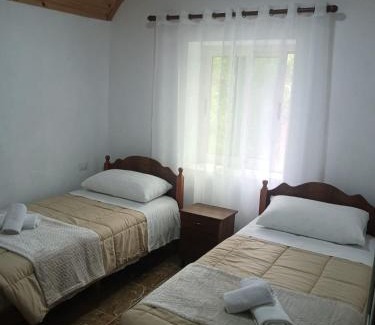 Okol Bed & Breakfast | Bujtina Milani